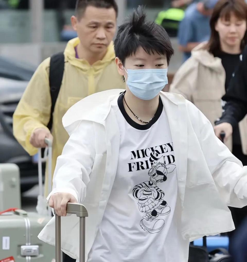 这要求运动, inews, AA 这要求运动, inews, AA