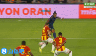 黄牌警告, 抬肘击中对 黄牌警告, 抬肘击中对