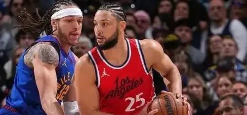 前段时间有, 力于篮网与