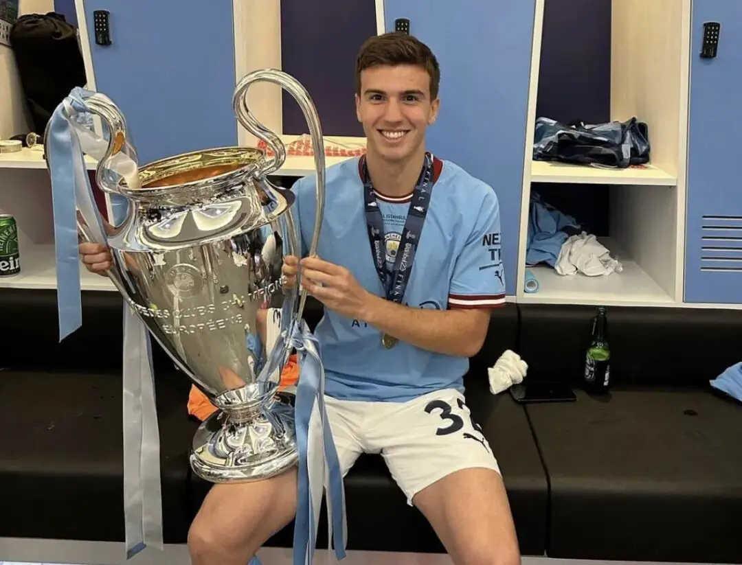 amp, 拉维亚替补